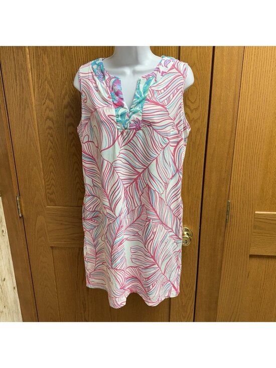 Stella Parker Dresses & Skirts - Stella Parker Leafy Print Sleeveless Shift Dress - Medium